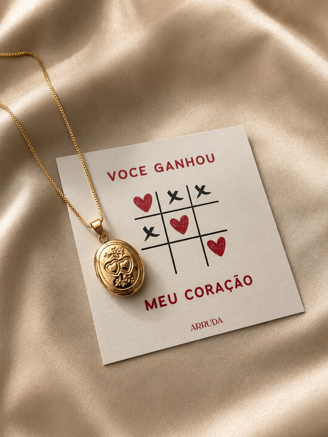 Colar Relicário Memories . Oval