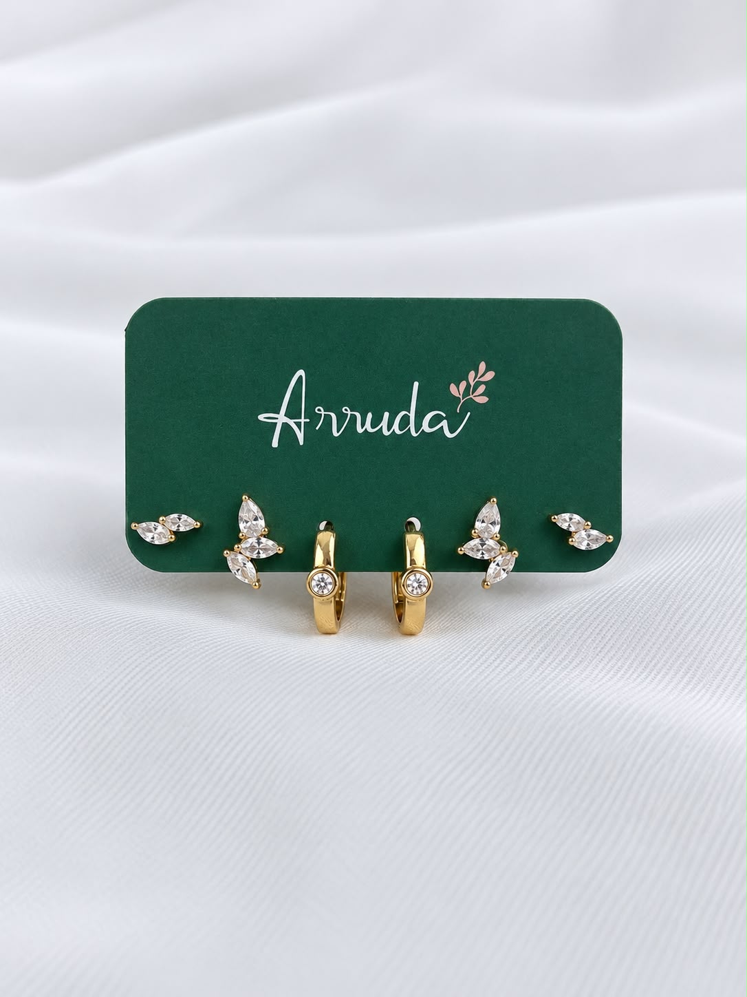 Brinco argola com lisa com zirconia