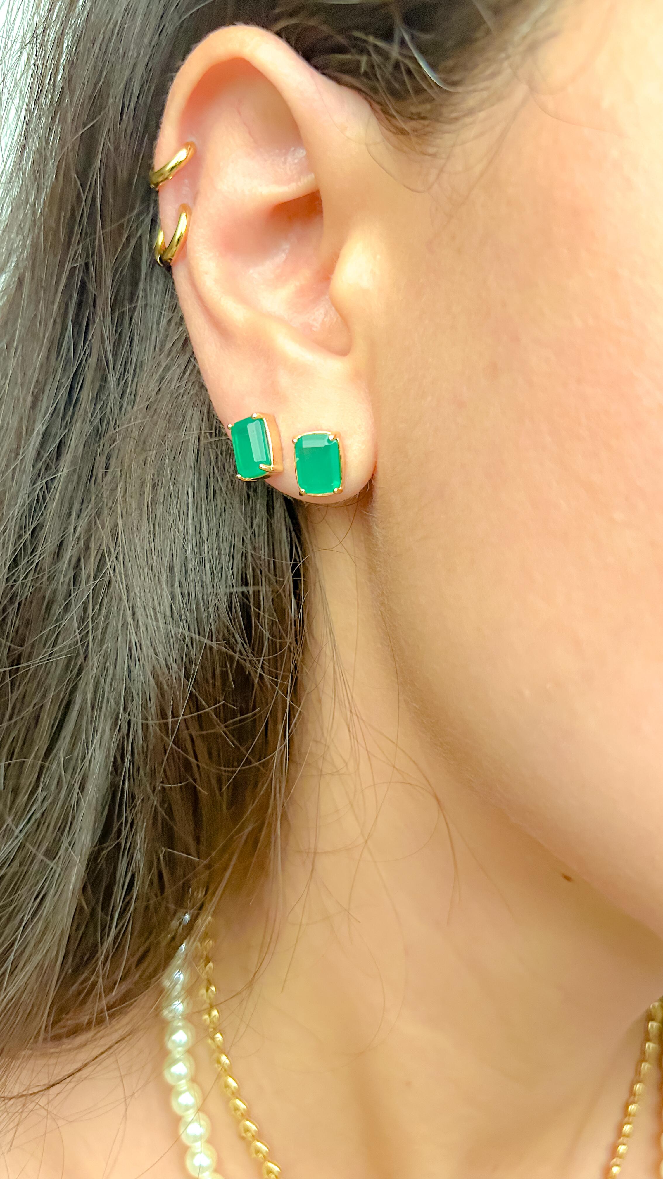Brinco Jade dourado